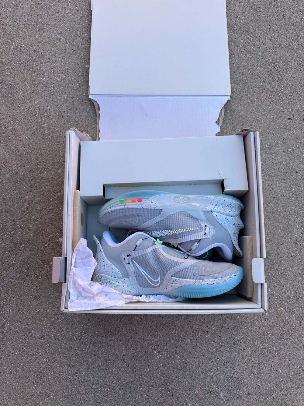 Nike Adapt 2.0 Air Mag size 10. Back To The Future. Grey. EU Charger CV2441-003